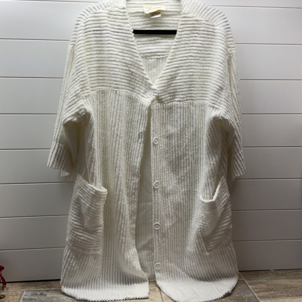 Leisure Life Vintage White Chenille Button Front Robe Housecoat USA Made Large